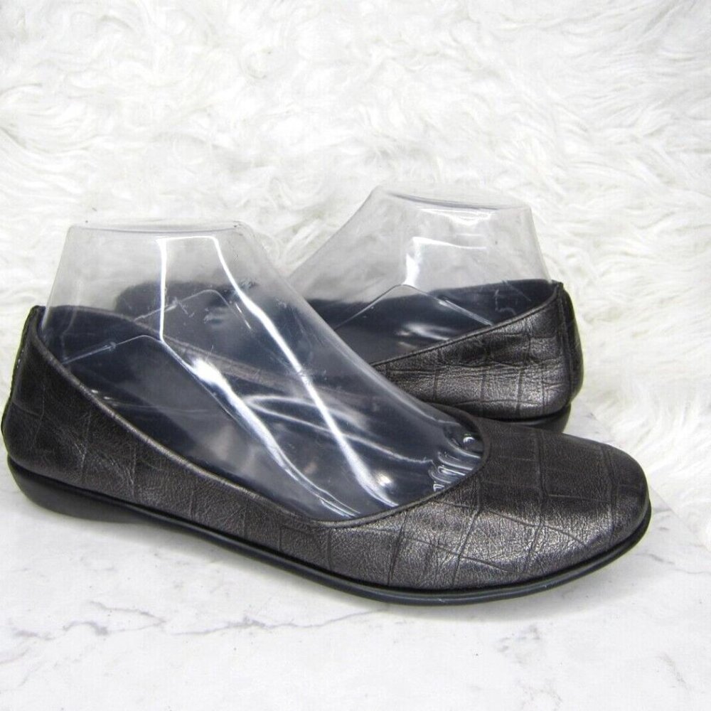 The Flexx Studio Womens Lou Lou Pewter Gray Flat Ballet Slip-on Shoes Size 8 B